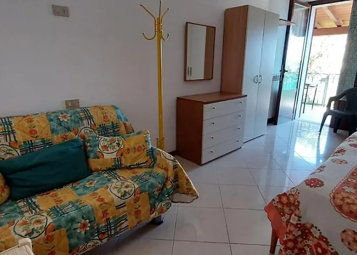 Appennino Via Roma 66 *