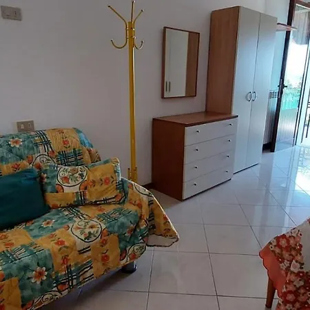 Appennino Via Roma 66 *