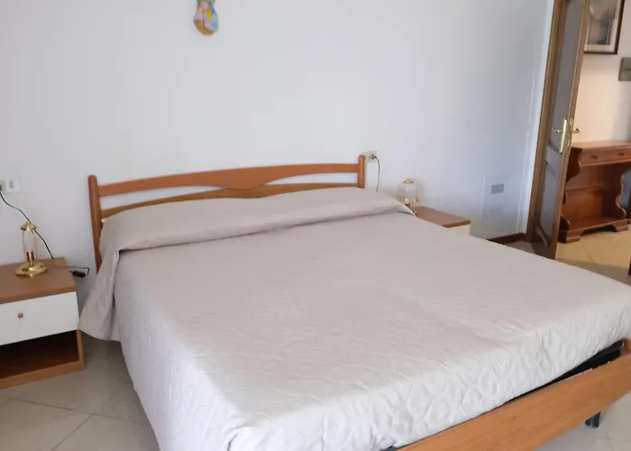 Appennino Via Roma 66 *